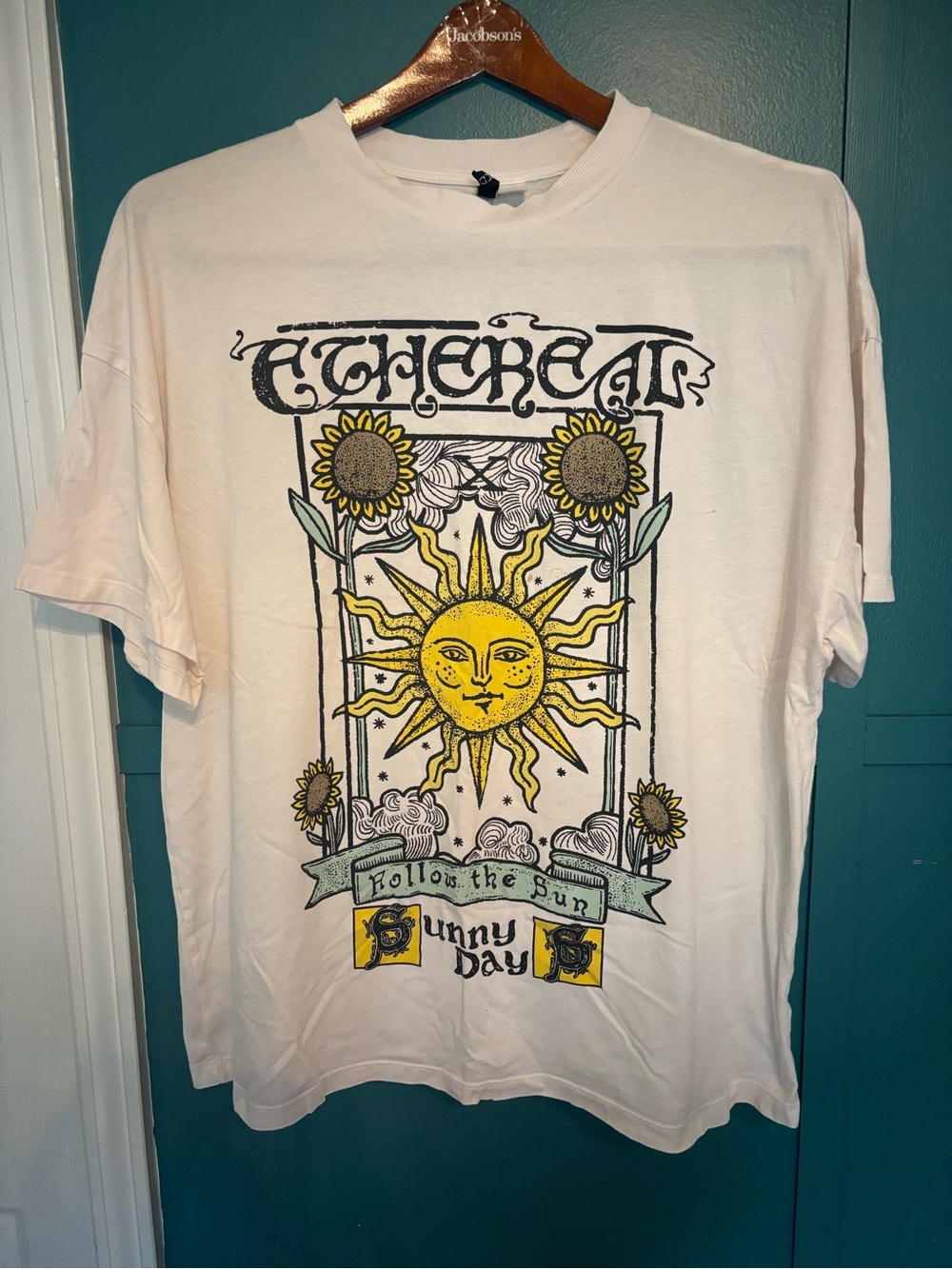 H&M White Short Sleeve Tee with Yellow Sun & Green Sunflower Accents size large